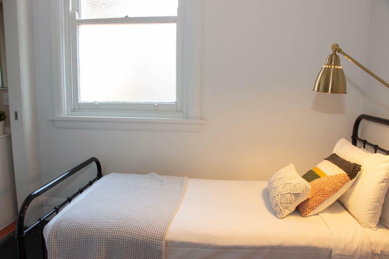 Charing Cross Hotel シドニー エクステリア 写真